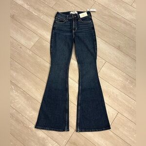 NWT Hollister Dark Blue Flare Jeans 24 /00